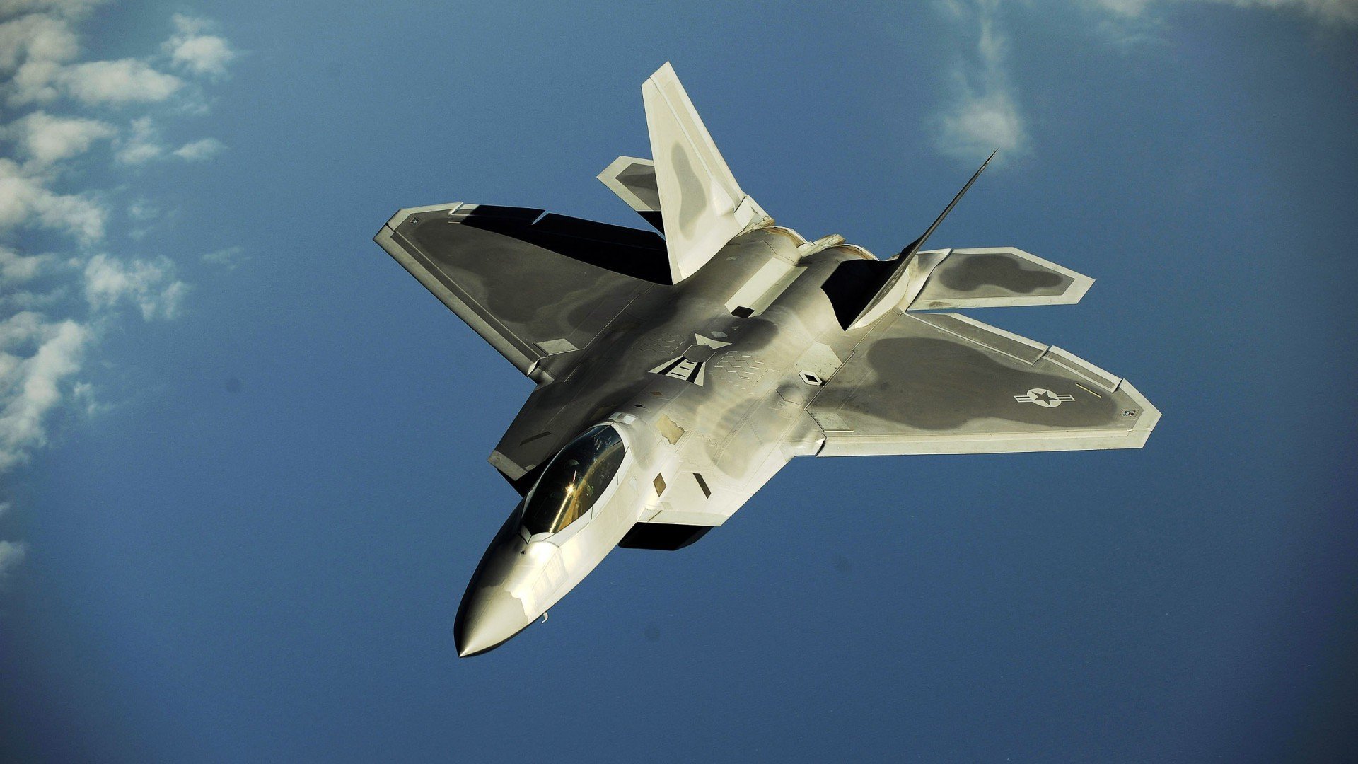 开云网址-2019年全明星：库里“神级”出手引发全场欢呼声，17年全明星库里